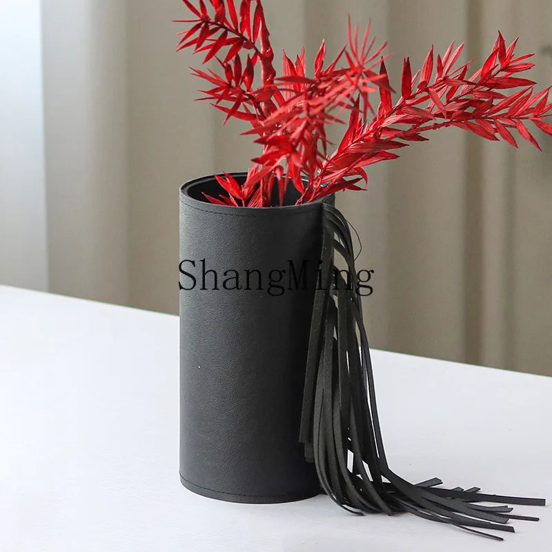 DSA Kreative Leder-Glas-Blumenvase Modellraum Wohnzimmer Luxuriöse Esszimmer Tischdekoration Leder-Fransenvase Ornament