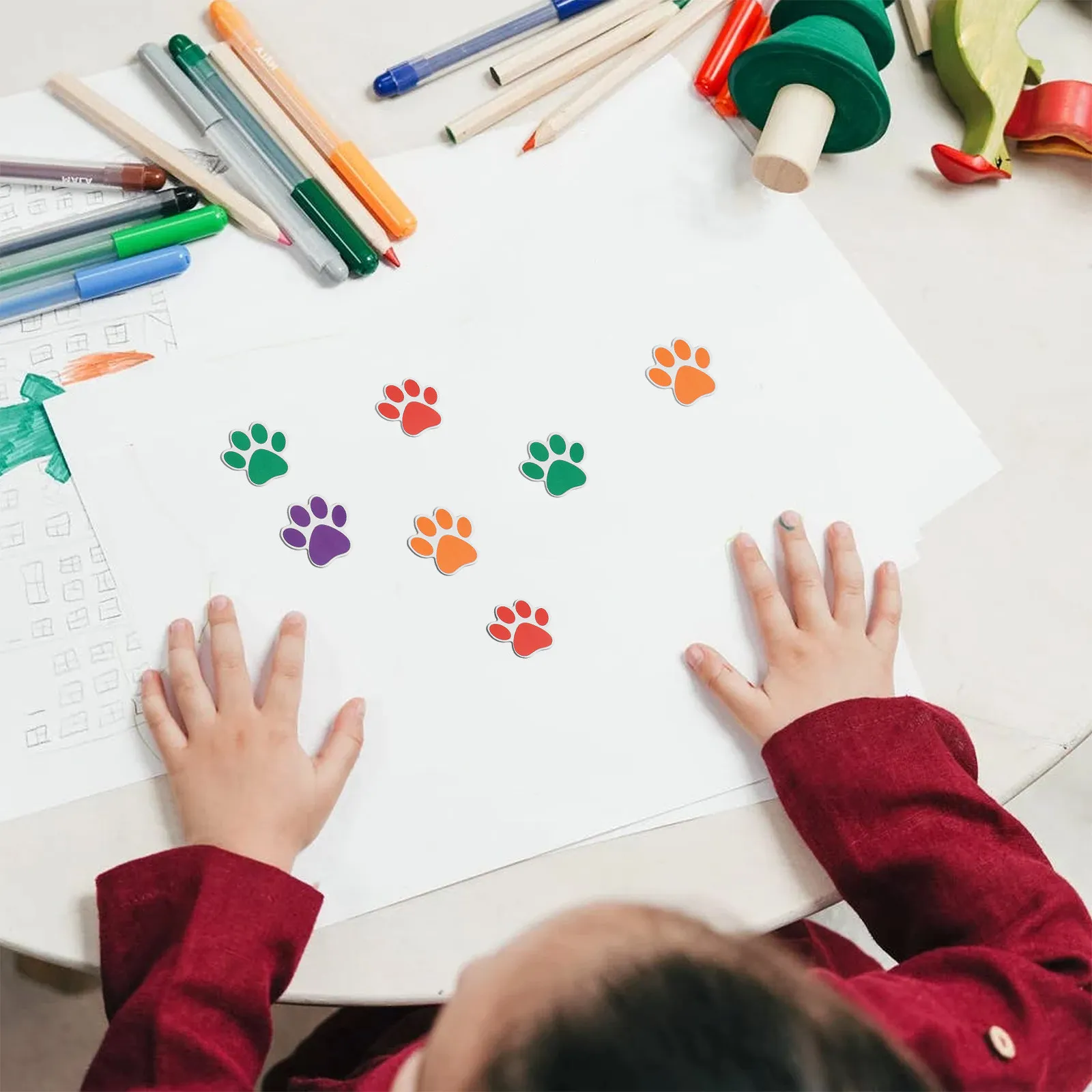 

1000Pcs Animal Footprints Stickers Strong Adhesiveness Self Adhesive Candy Bag Sealing Handmade Decorative Packaging Gift