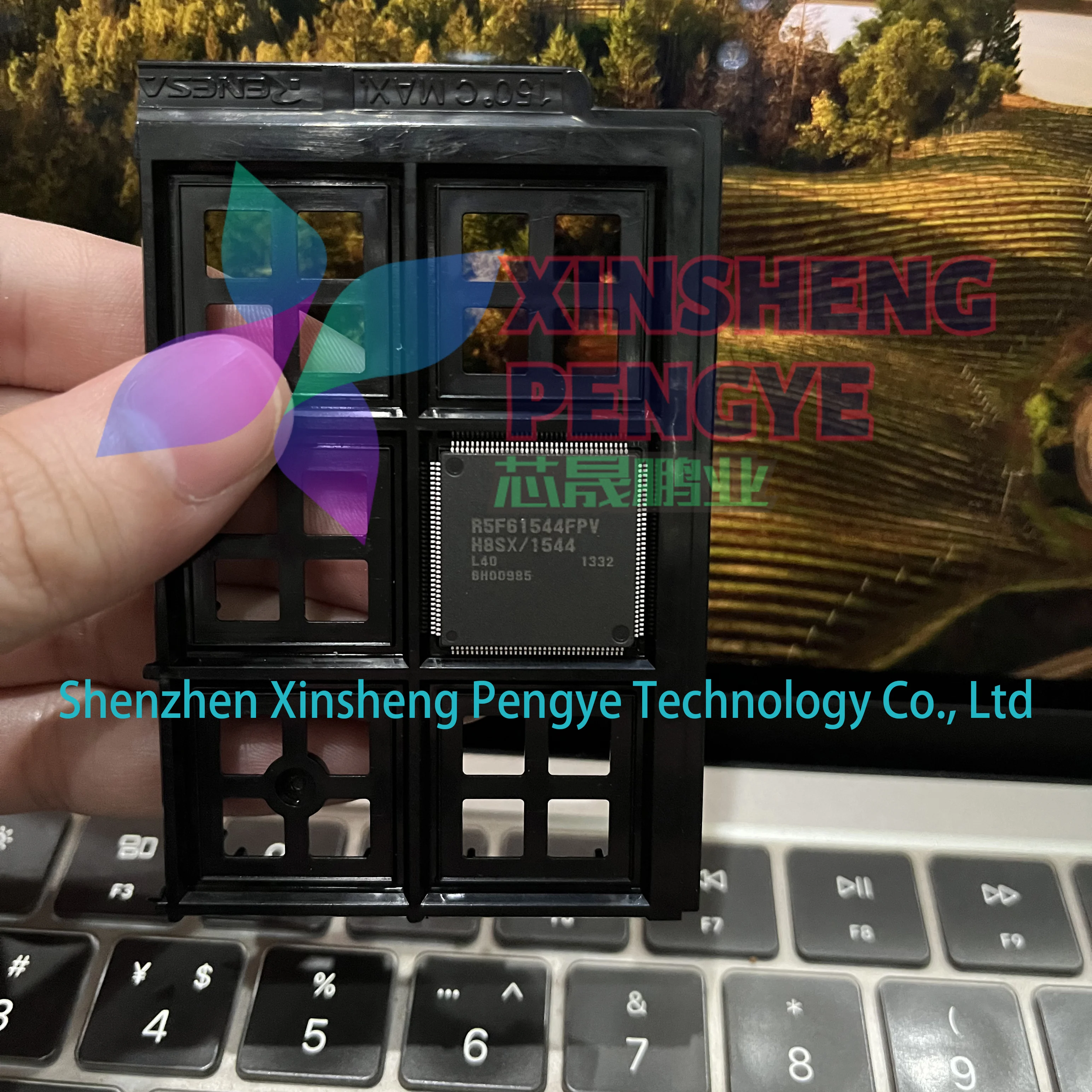 100% جديدة ومبتكرة R5F61544FPV R5F61544 H8SX/1544 LQFP-144 384KB فلاش 24KB RAM 40MHz 5V 32Bit متحكم IC في المخزون