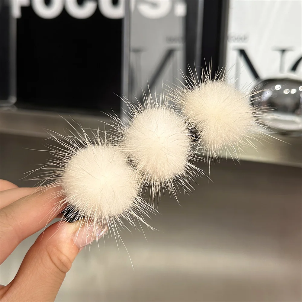 

New French Style Mink Fur Ball Catching Clip For Women Sweet Hair Ornament Headband Lady Hair Claw Clip Fashion Hair Accessories