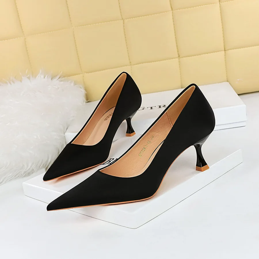 

Spring Autumn Fashion Simple And Versatile Wine Cup High Heels Shallow Mouth Pointed Silk Single Shoes For Women Pumps