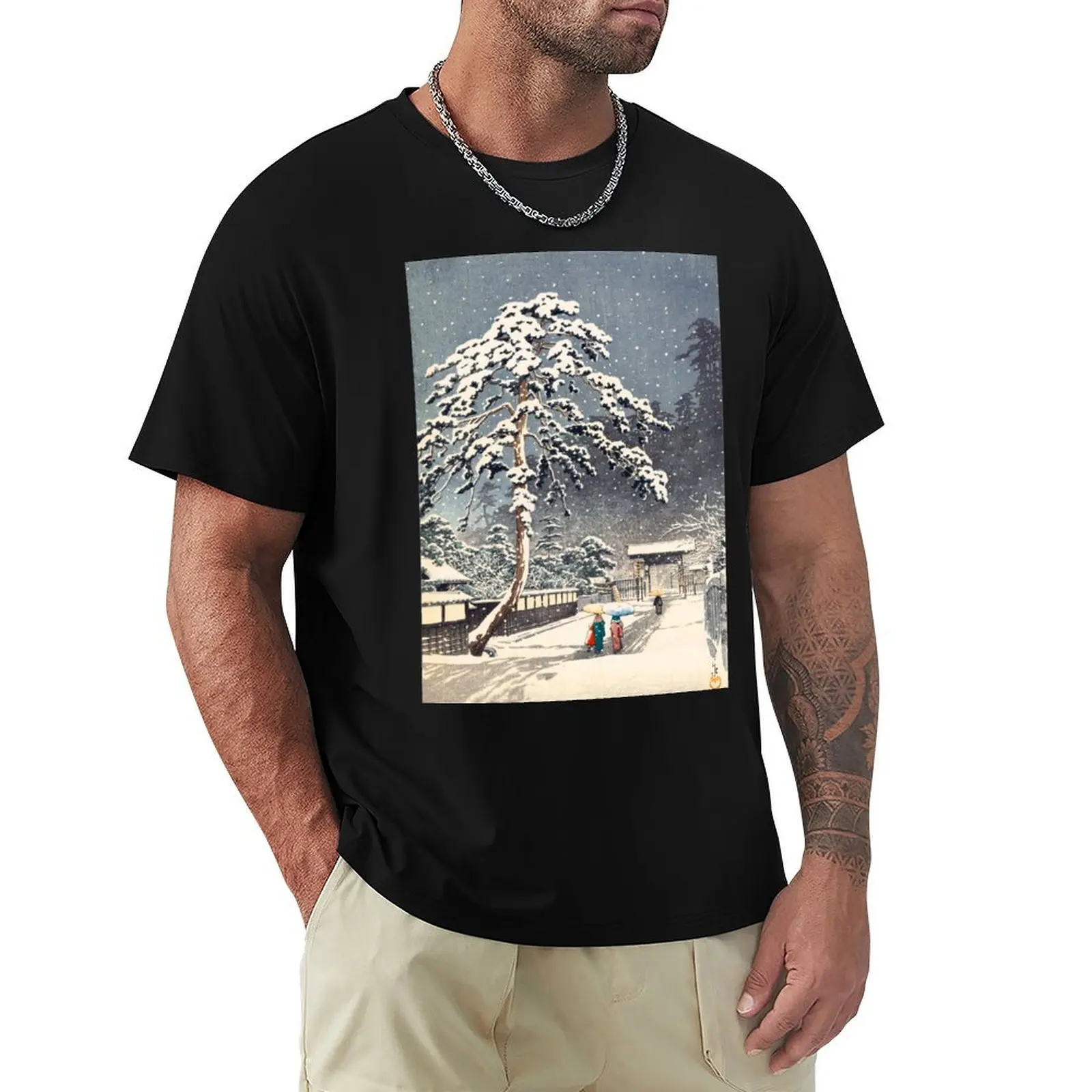 

Honmon-ji Temple at Ikegami by Kawase Hasui T-Shirt Plus Size Loose Fit T-Shirt