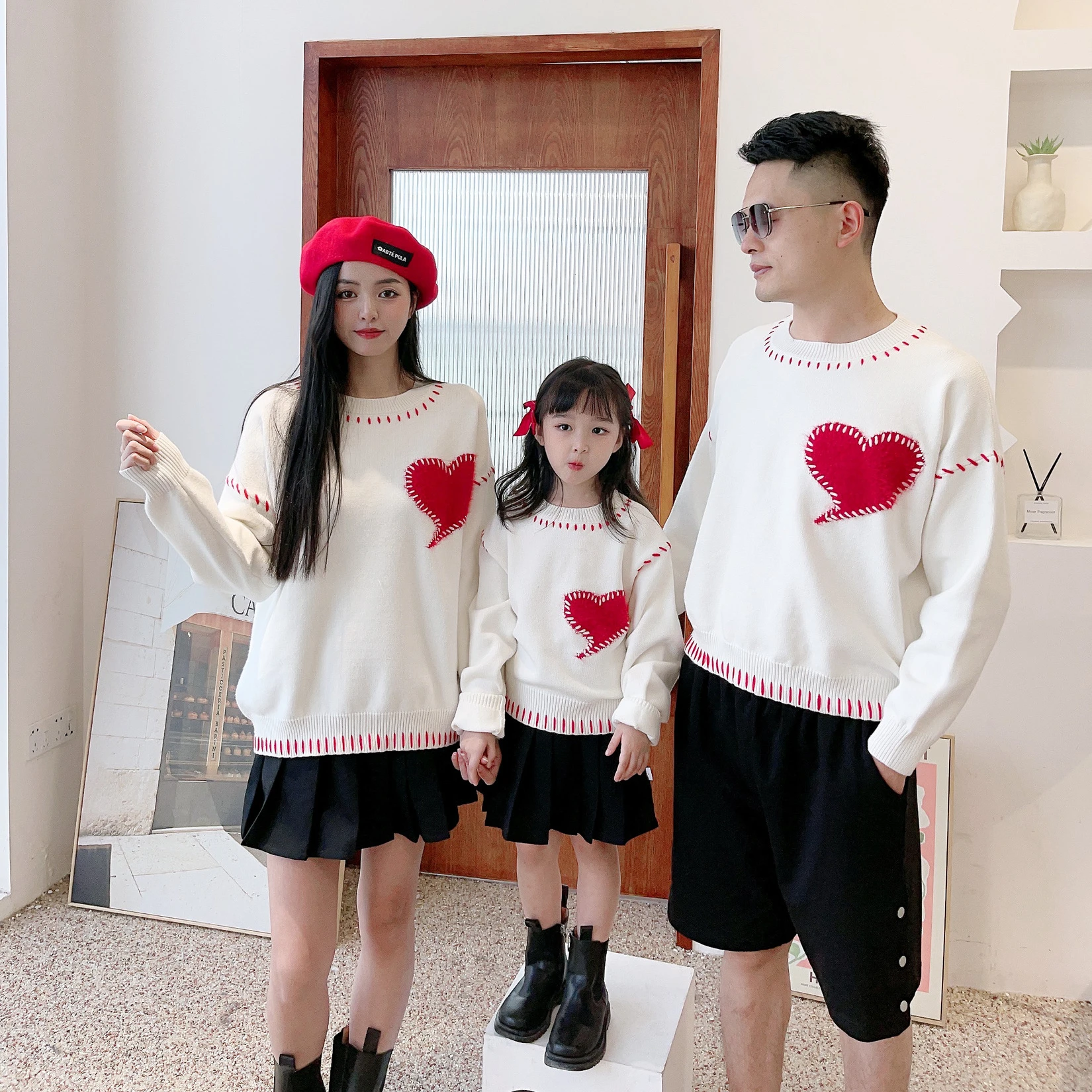 Family Matching Christmas Sweater Daddy Mommy And Me Knit Sweater Fashion Handmade Heart Men Women Girl Boy Knitwear Tops Jumper