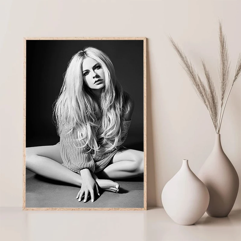 

Avril Ramona Lavigne Singer Poster Posters for Wall Decoration Painting Canvas Home Decorations Room Decor Decorative Paintings