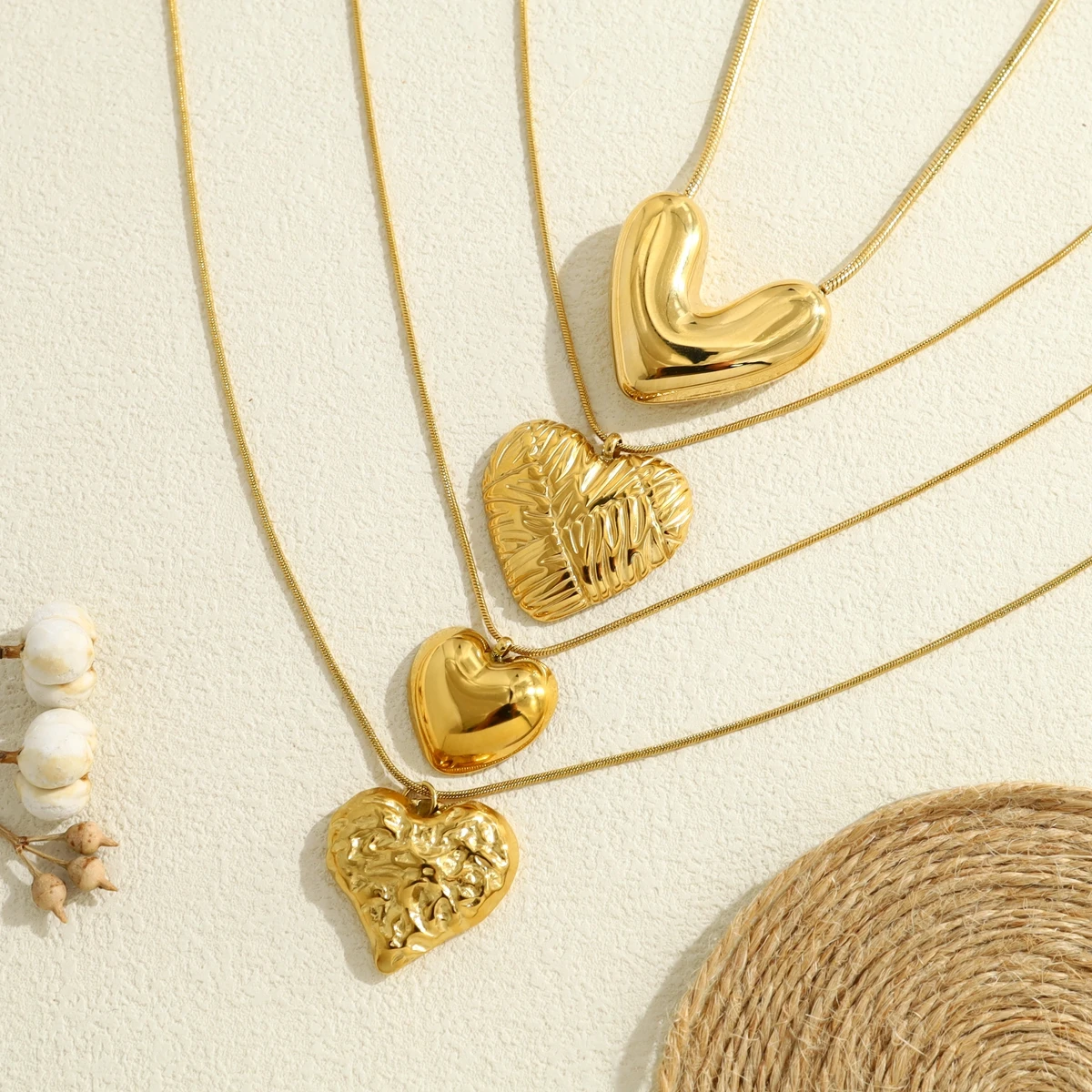 WILD & FREE Collares colgantes de corazón de acero inoxidable para mujeres Encanto irregular vintage Chic Joyería de moda chapada en oro de 18 quilates