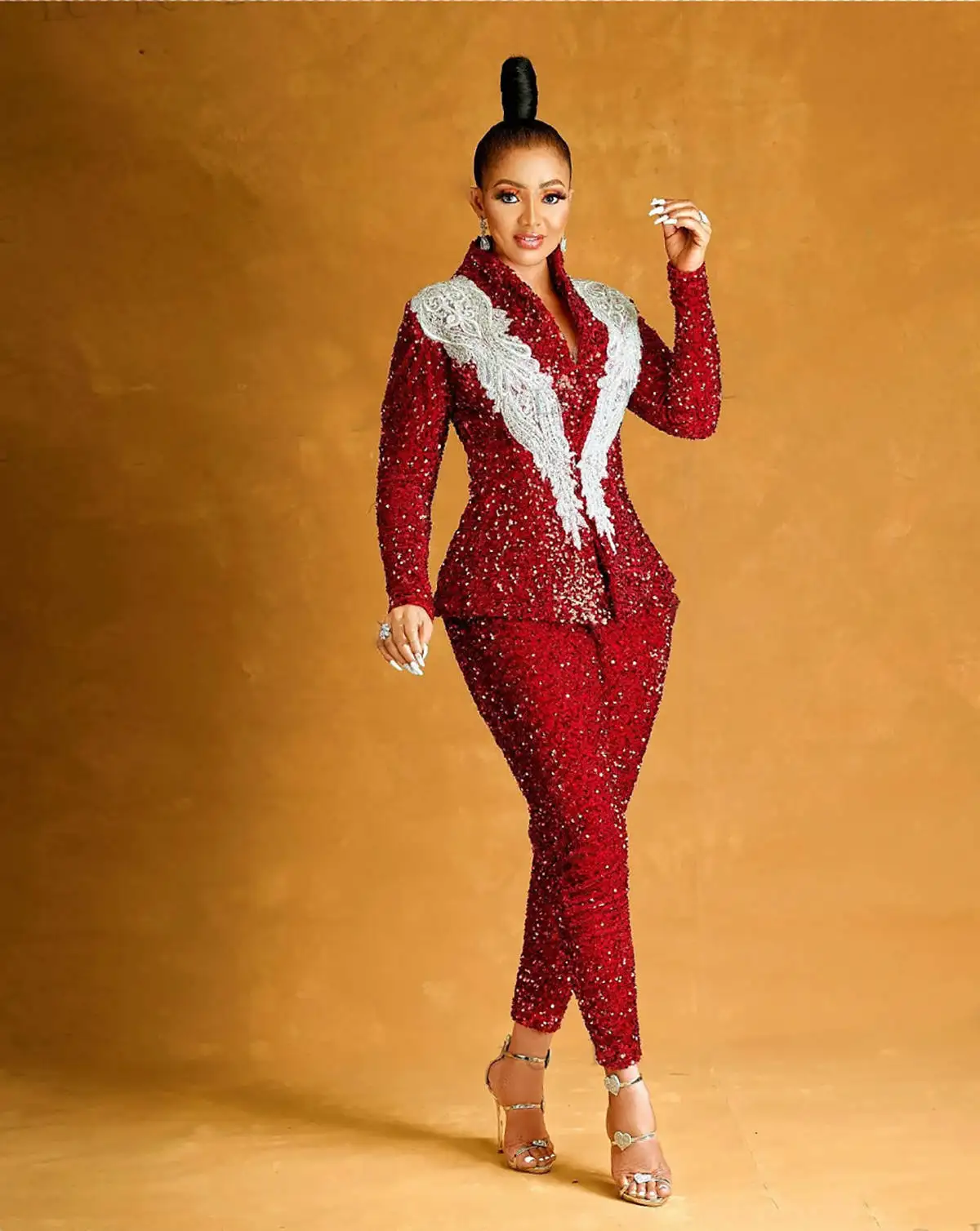 Sequined Women Suits 2 Pieces Arab Glitter Applique Long Sleeve Jacket Slim Fit Pencil Pants Custom Made Evening Gowns