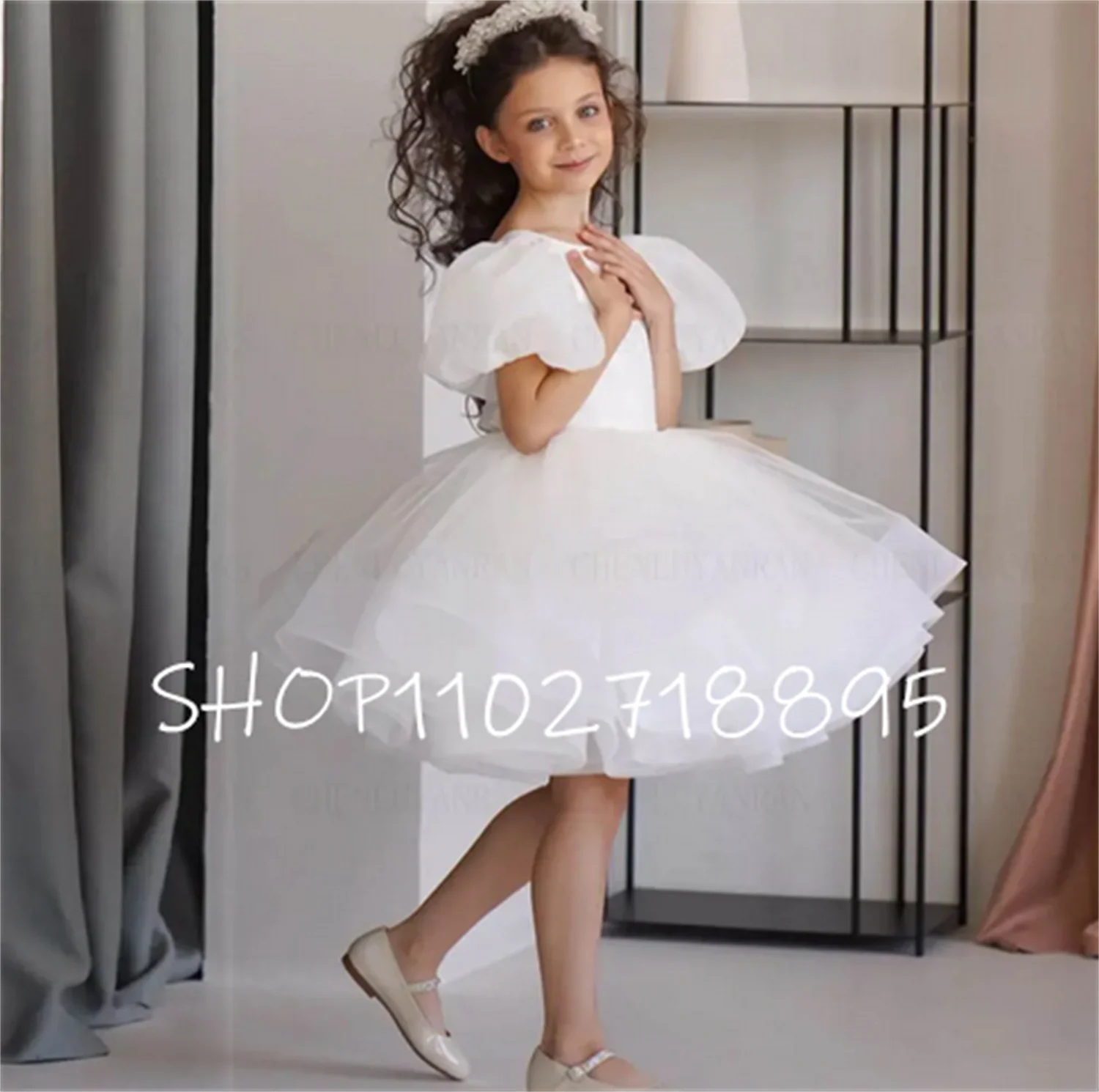 

Simple Organza Flower Girls Dresses 2023 Short Puff Sleeves Ivory Kids Wedding Party Dress A-Line Knee-Length Girl Princess Gown