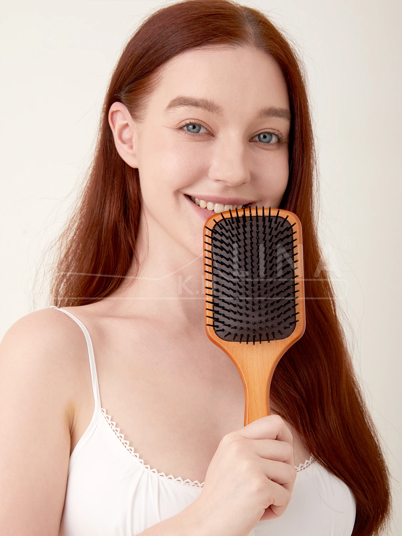 1pc-dois-tamanhos-almofada-de-ar-escova-de-cabelo-de-madeira-paddle-desembaracar-couro-cabeludo-massagem-escova-de-cabelo-pente-presentes-para-homens