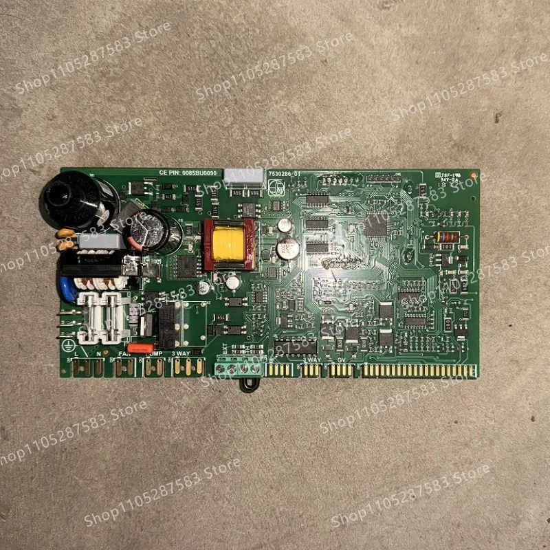 Suitable for Bosch wall-mounted boiler European Star New Star computer board 7530286-01 main board 0085BU0090