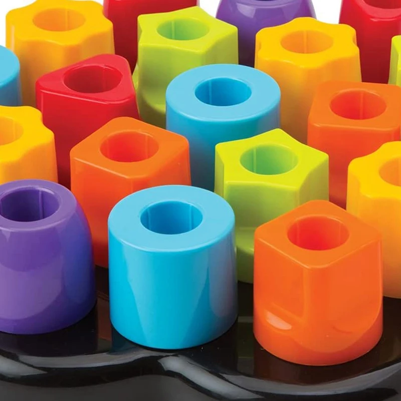 Tots Player Chunky Pegs, Apprendre à assortir, Construire et trier les chevilles dans toutes sortes de saillies et de jouets TANdos