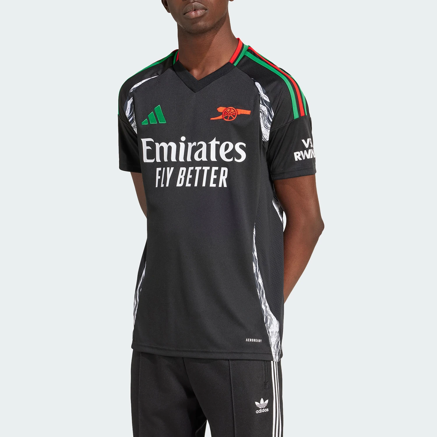 

Adidas Official Authentic 2024, новая мужская впитывающая пот повседневная повседневная футболка с короткими рукавами IT6148