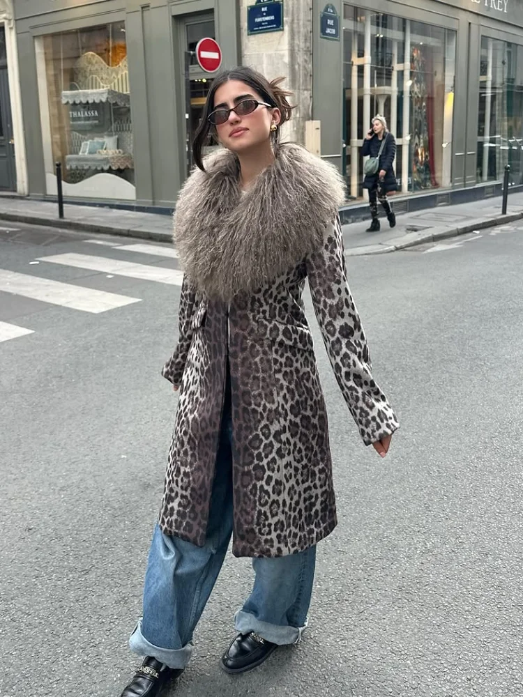 

2025 New Style Leopard Print Overcoat With Hairy Collar Long Sleeve Open Loose Robe Eco Friendly Faux Fur Fashion Outwear