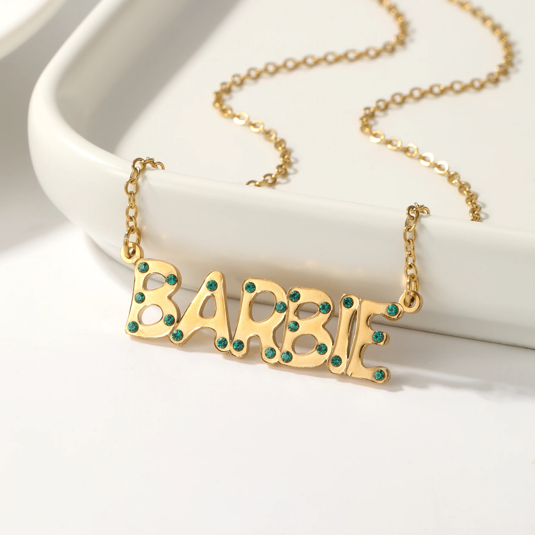 

Custom Hollow Letter Unique Diamond Name Pendant Necklace for Women Paperclip Chain Choker Luxury Jewelry Everyday Necklaces