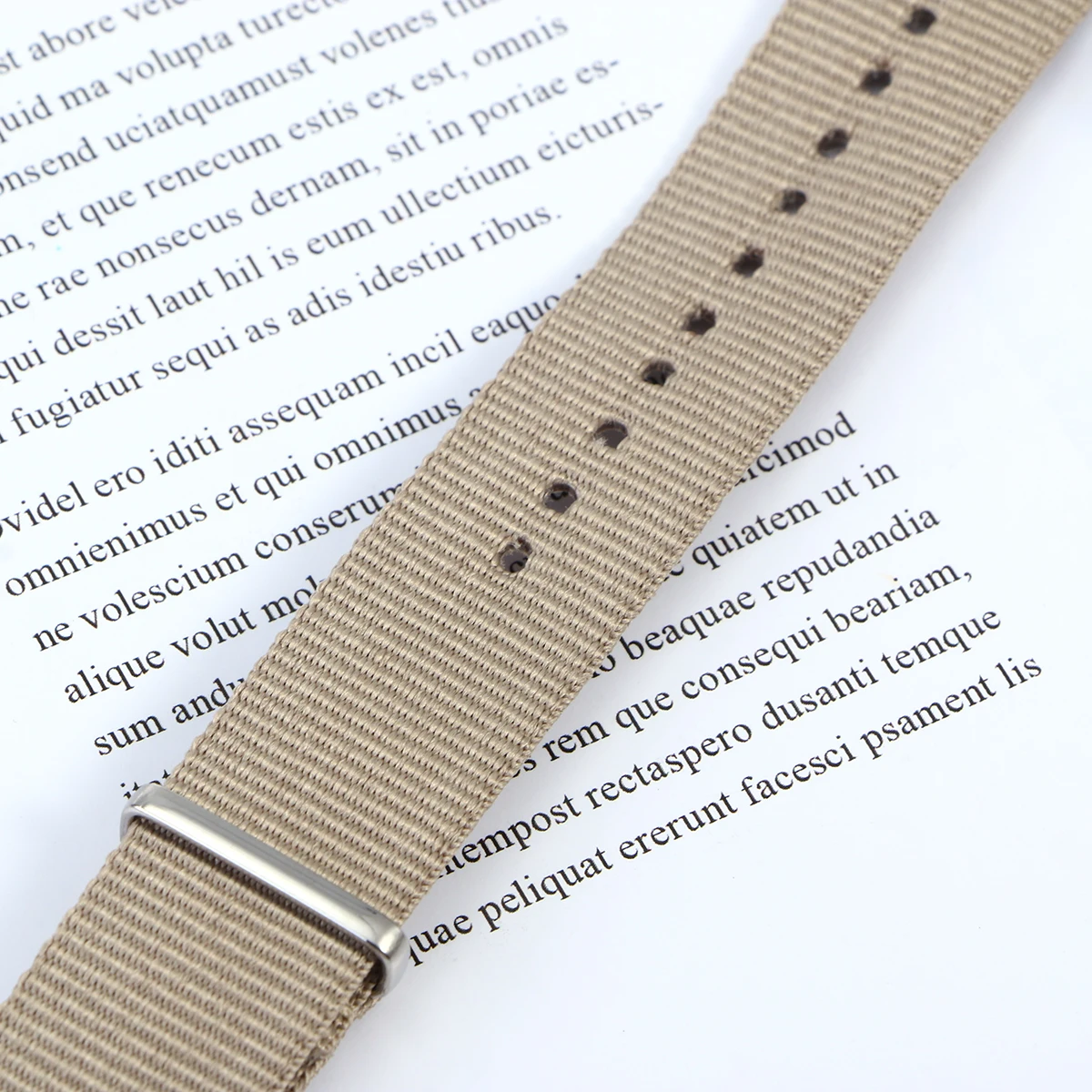 

Nylon Strap Mechanically Braided Watch Bands Woven to Weave Breathable Scratch-resistant