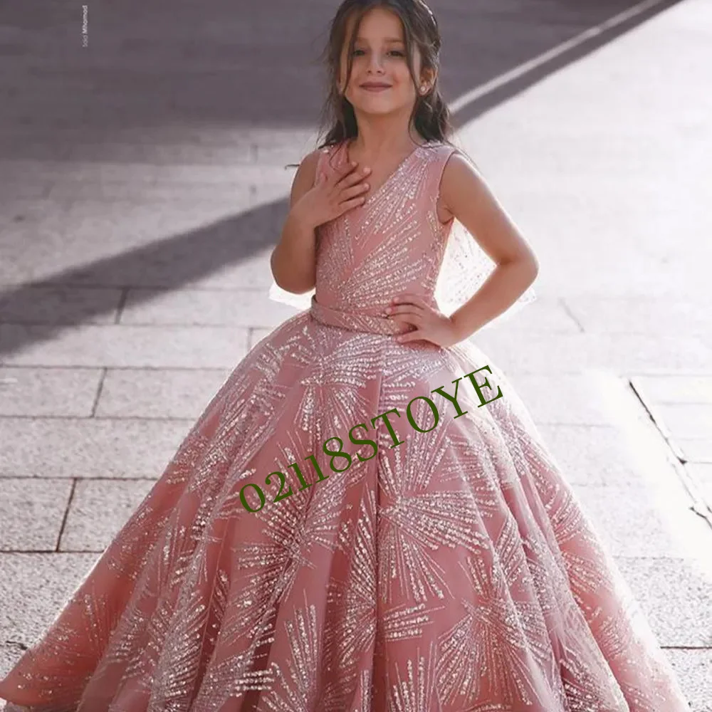 

Blush Ruffles Flower Girls Dresses with Bow Sash Tulle Pageant Gowns Cap Sleeve Floor Length Girl's Birthday Party Dress