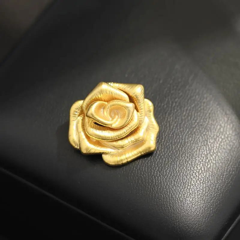 1Pcs Gold Rose Brooches For Women Unisex Badge Pins For Clothing Accessory
