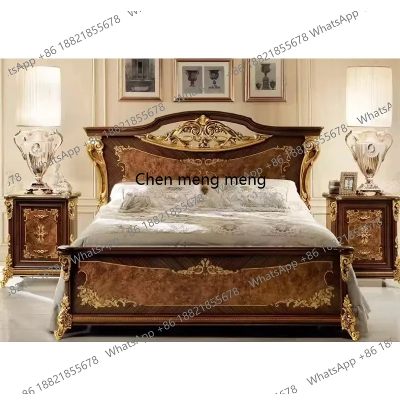 

Классический антикварный деревянный спальный гарнитур: роскошный королевский комплект мебели для спальни коричневого цвета с золотыми элементами, включая кровать размера King-size.