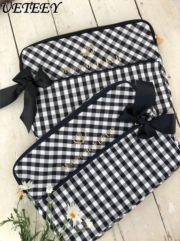 

Casual All-Match and Cute Girls outdoor Cosmetic Bag Japanese Style Plaid Quilted Shockproof Computer Bags Clutch Women