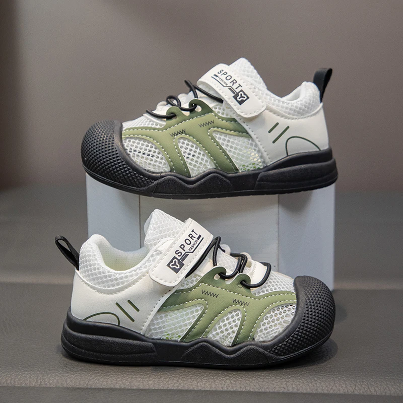 Nieuwe zomer holle sportschoenen voor kinderen 2022, ademende heren- en damesschoenen, antislipschoenen met zachte zolen