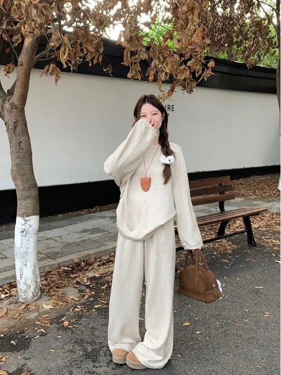 

plus Size Lazy Style Fashion Set Women's Long Sleeve Knitted Sweatshirt Slimming High Waist Casual Pants Two Piece Set Autumn