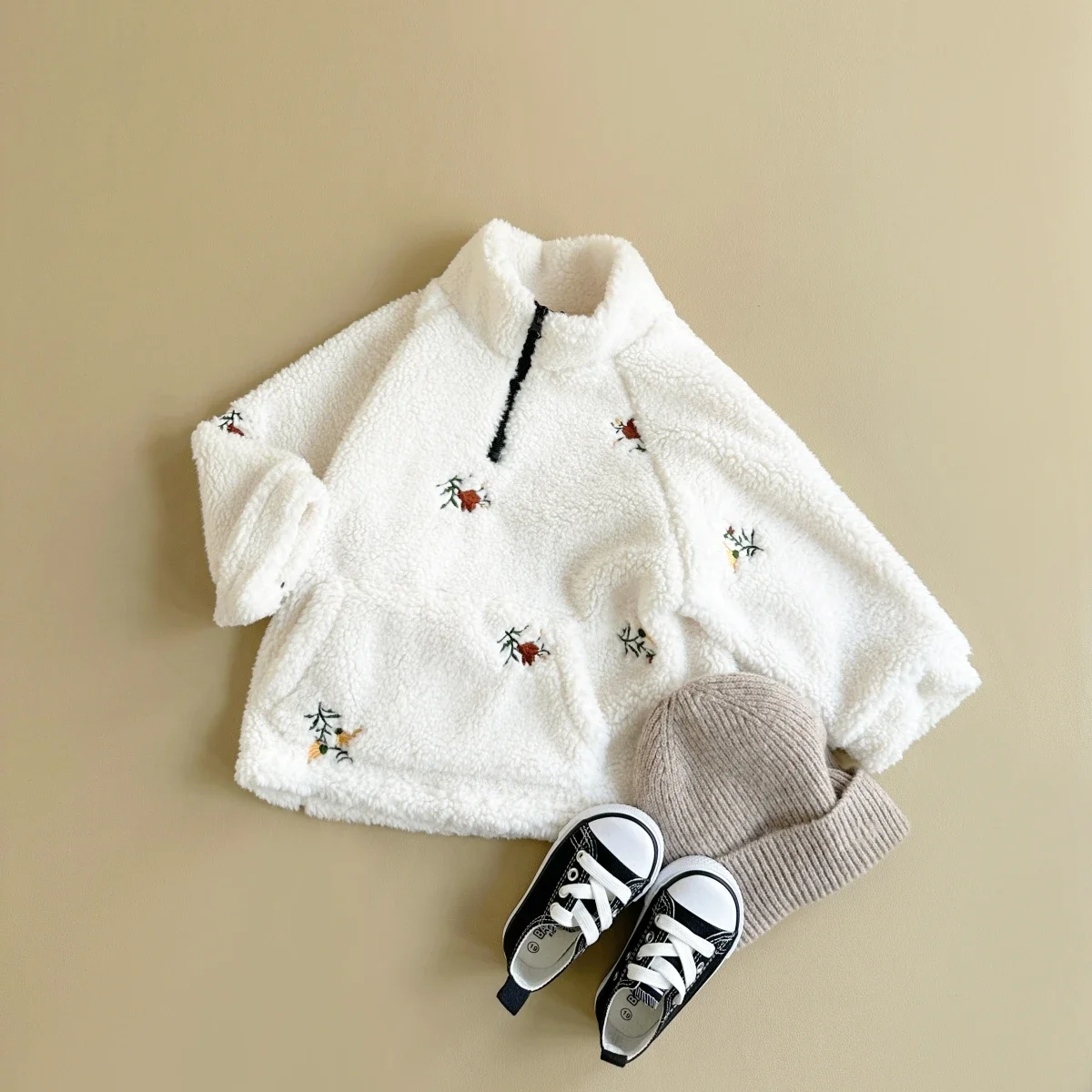 Winter New Korean Cute Baby Girl Lamb Wool Warm Coat with Flower Exquisite Embroidery Zipper Jacket for Children\'s Plush Top