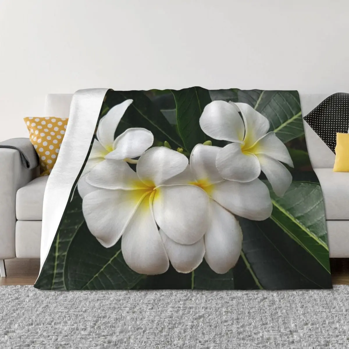 

Frangipanis Throw Blanket Sofa Summer blankets and throws Thin Blankets