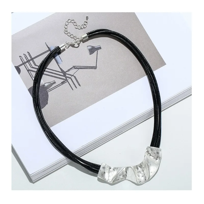 

New Necklace Women's Fashion Foreign Trade Personalized Collarbone Chain Niche Retro Jewelry
