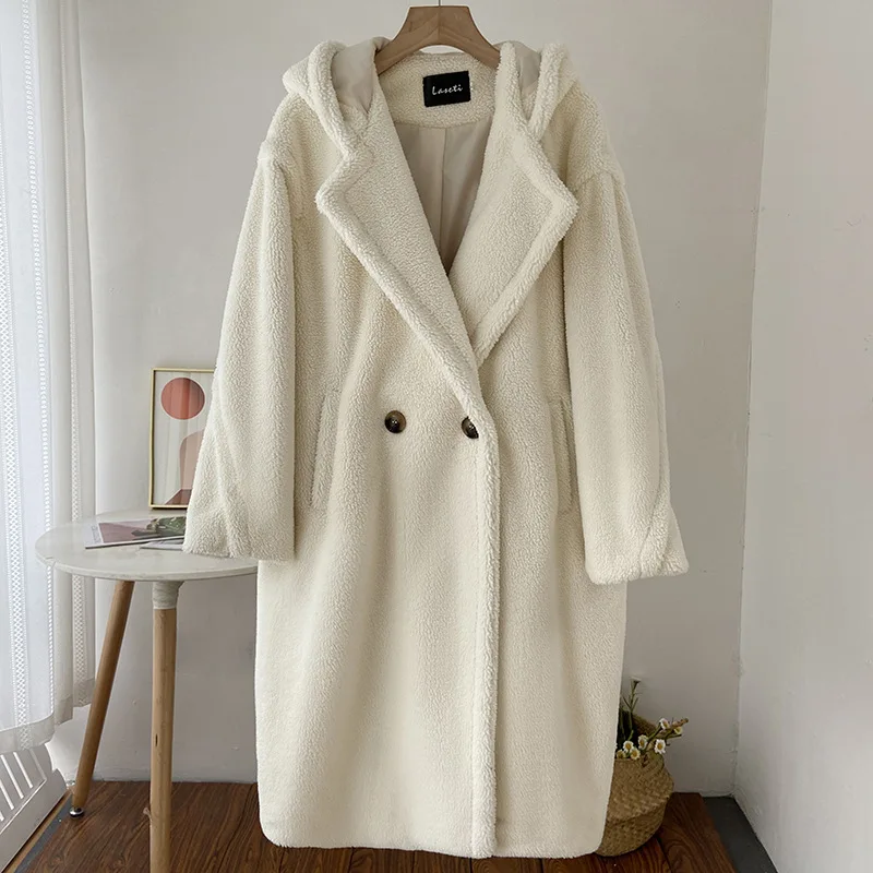 Laseti Faux Fur Coat: La Giacca di Pelliccia Sintetica che Cambia la Tua Inverno