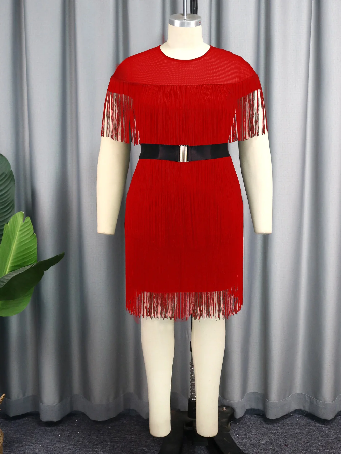 女性のフリンジパーティードレス,ラウンドカラー,ノースリーブ,ミドル丈,エレガント,ベルト付きスリム,イブニング,誕生日,カクテル,イベント,タッセル,新しいコレクション