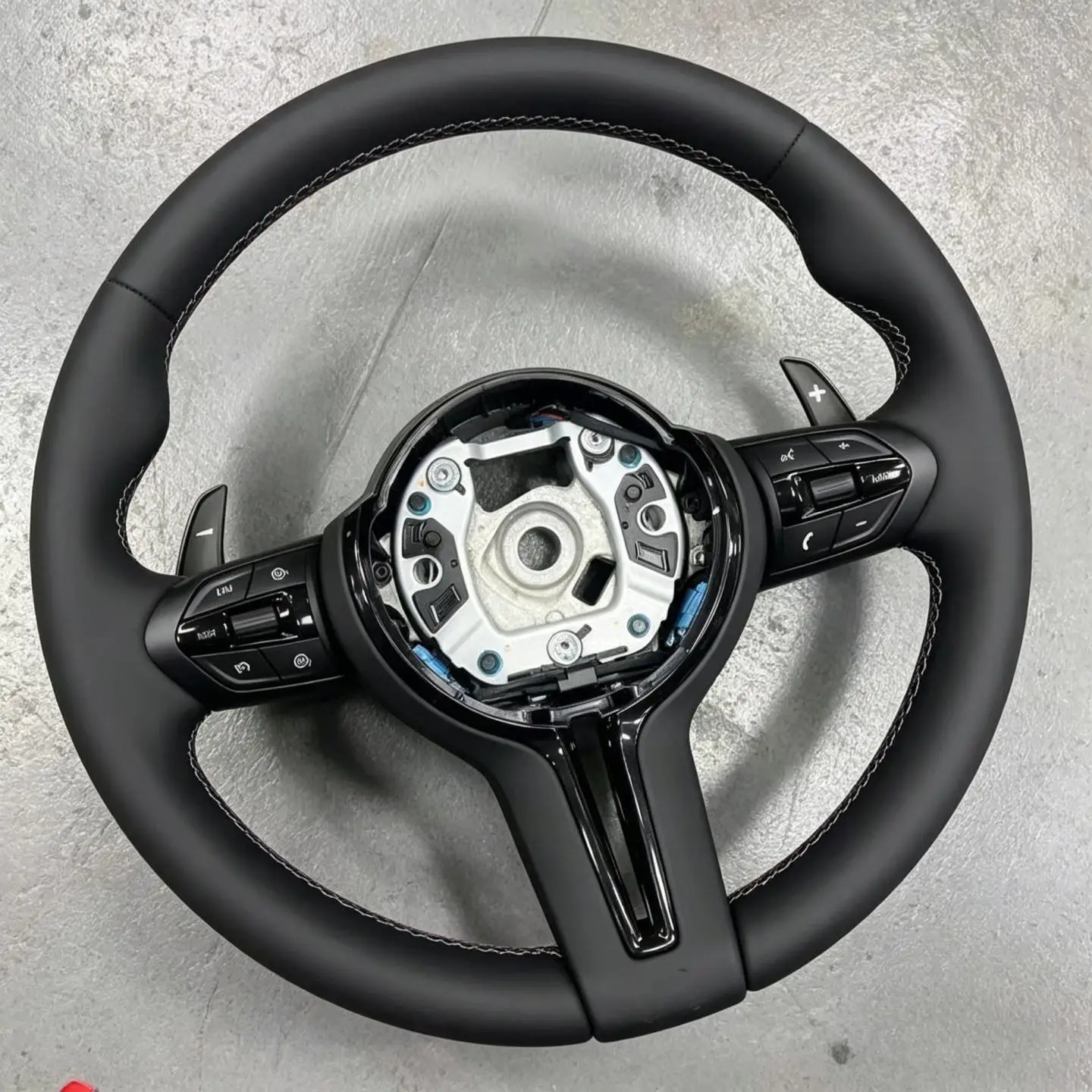 M Sport Car Steering Wheel For BMW M3 M5 F10 F13 F15 F20 F22 F23 F30 F33 F34 X1 F48 X5 F15 X3 F25 F80 E90 E71 E84 Upgrade