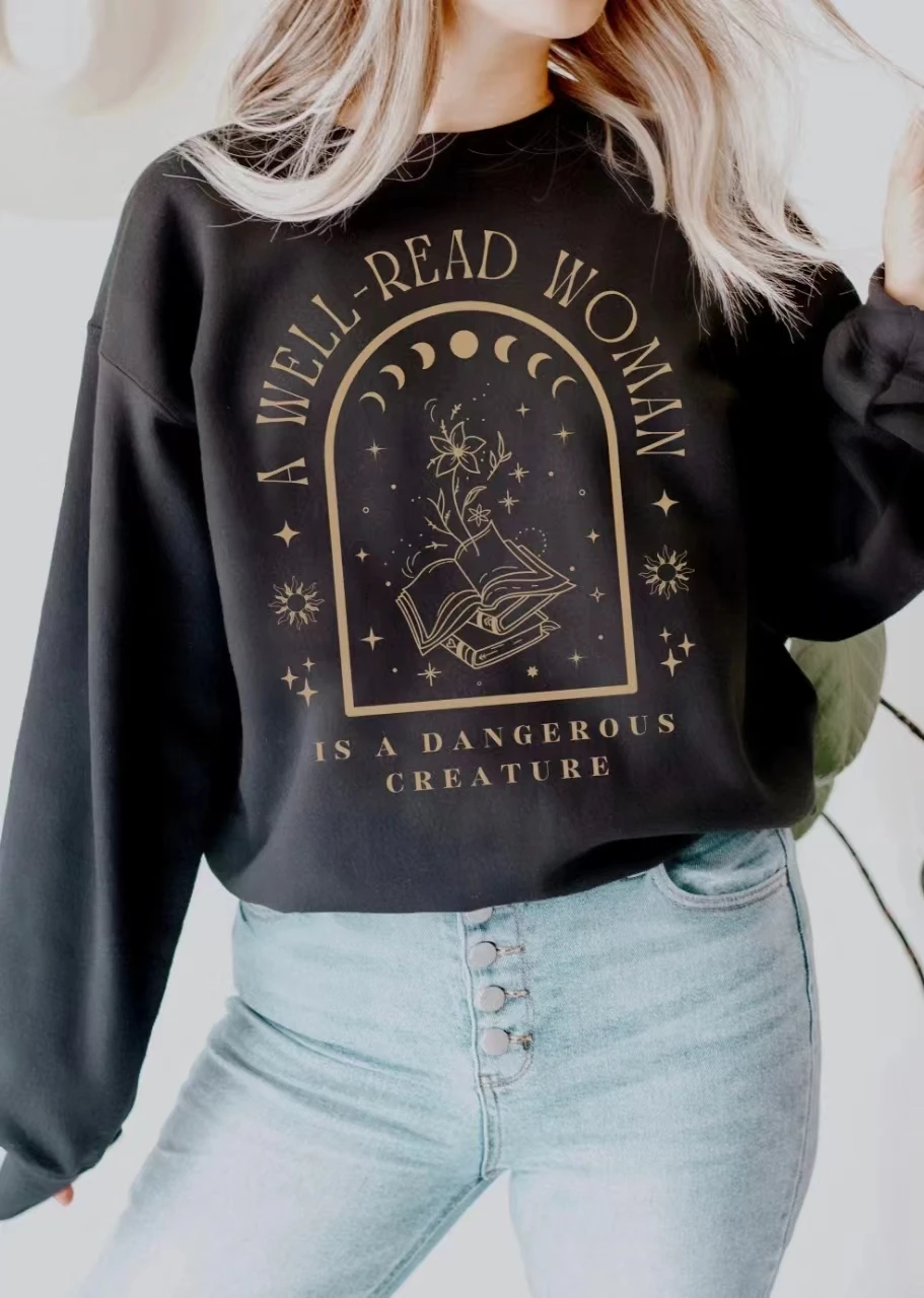 A Well Read Women Is A Bangerous Creature Slogan Women Sweatshirt Vintage Elegance Flowers Books Moon Print Librarian Girl Tops