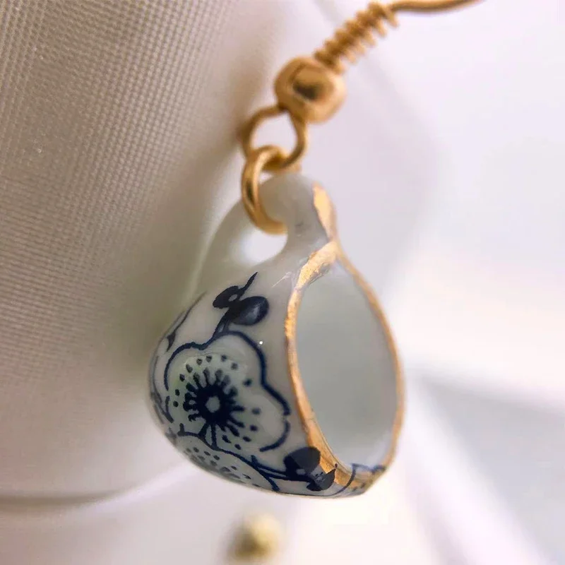 Vintage Handmade Ceramic Cup Design Earrings for Women Chinese Style Blue Pink and White Enamel Teapot Earring Jewelry Gifts