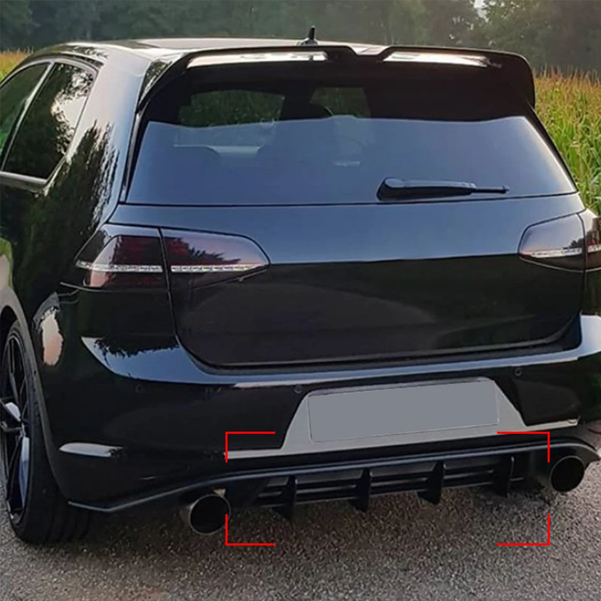 

Rear Bumper Diffuser Lip Rear Side Splitters Spoiler Lip For Volkswagen Golf 7.5 MK7.5 GTI 2017-2020 Rear Bumper Protector
