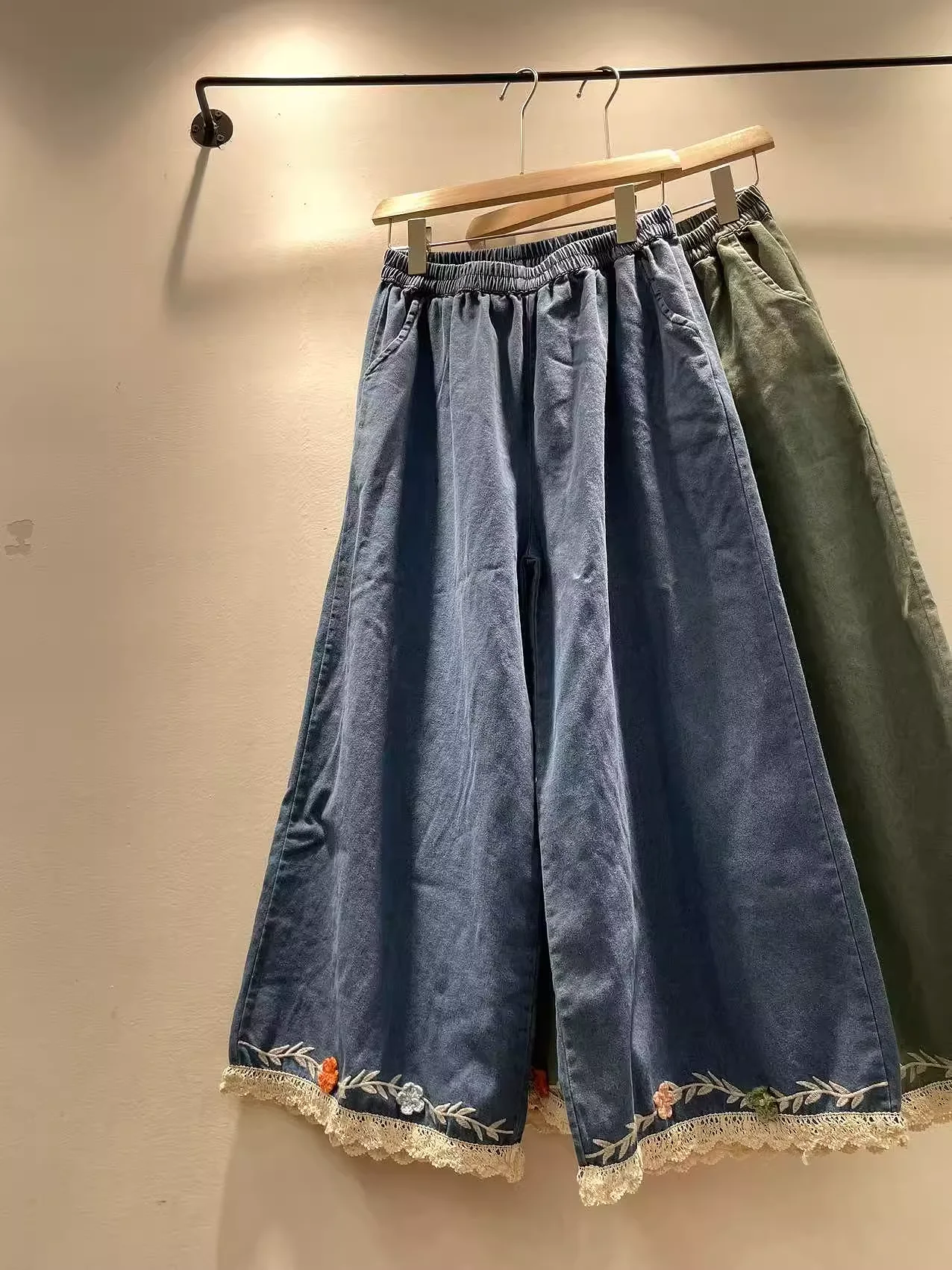 

Mori girl clothing Japan style elastic waist denim wide leg pants for women summer elastic waist lace patchwork embroidery jeans