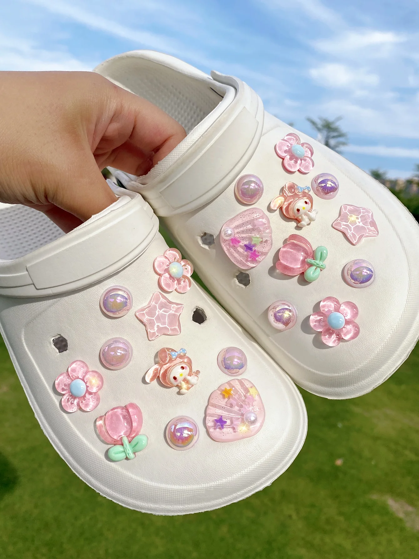 20 pieces of pink Merlot bouquet water rippled pentacle flower ABS pearl shoe buckle DIY decorations, women's sandals, slippers,