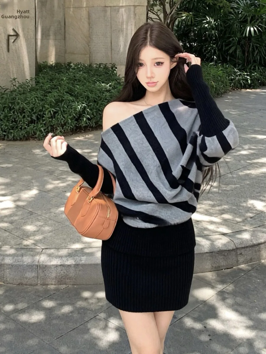 Autumn Winter Slimming Lazy Shoulder Long Sleeve Knitted Top And Skirt Two Piece Set Stripe Pattern Casual Style Women's Fashion