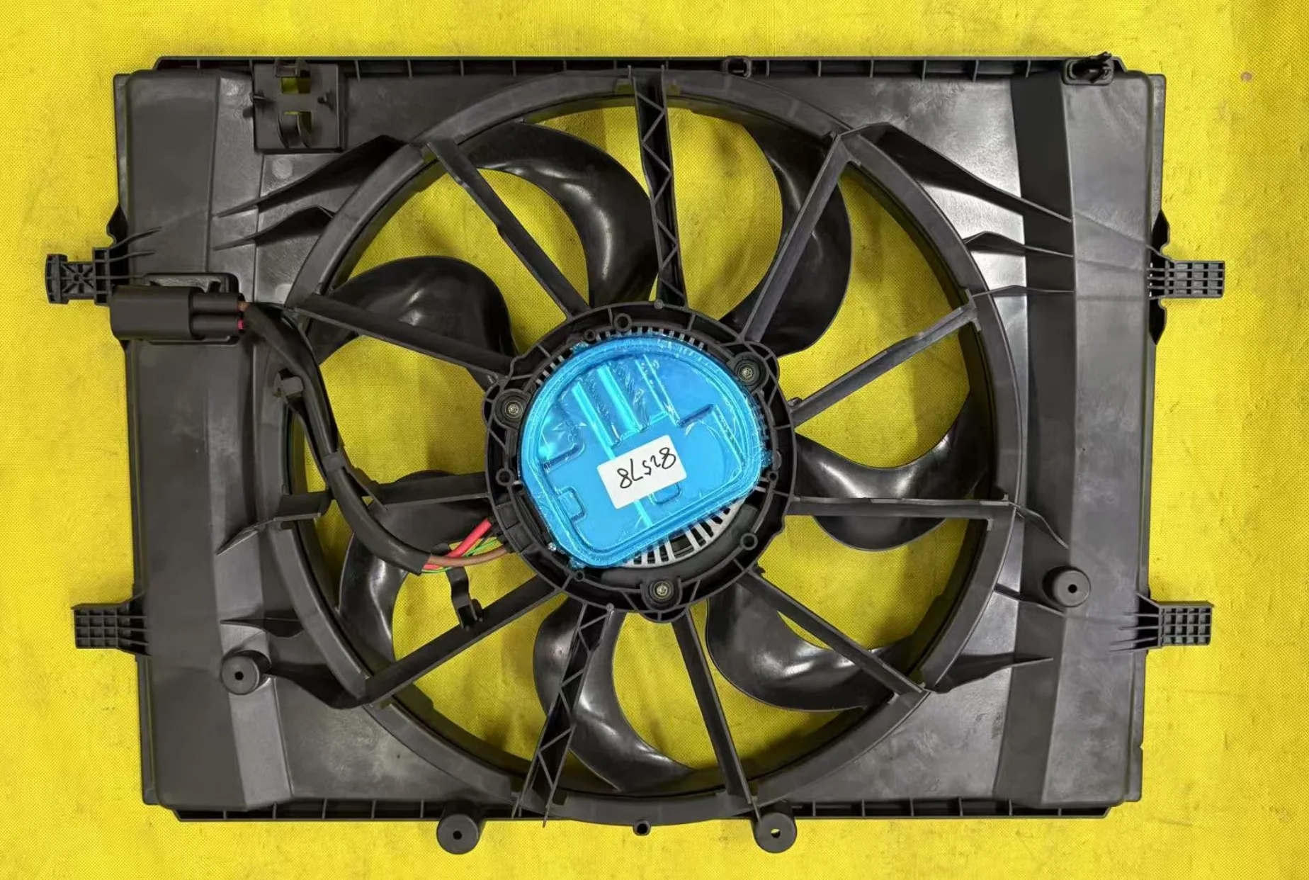 

Engine fan: Great Wall Mocha/Lanshan/Ergou/Menglong for Haval 2024 Big Dog PHEV 1.5T Automatic Hi4 OE 1308111XGW01A