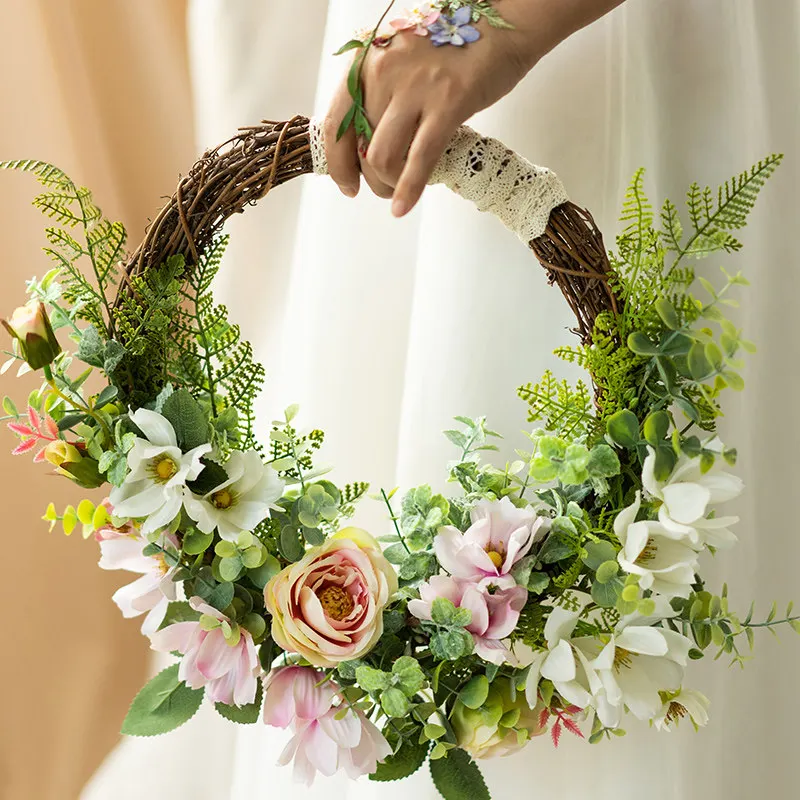 bouquet-da-sposa-rotondo-con-fiori-artificiali-verdi-e-perle-bouquet-da-sposa-con-fiori-per-matrimonio
