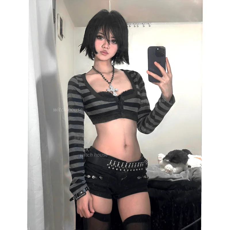 Women's Retro Striped Crop Top Button up Long Sleeve Low Neck Tight Fit Casual T-Shirt Fashionable Autumn 2025 Style