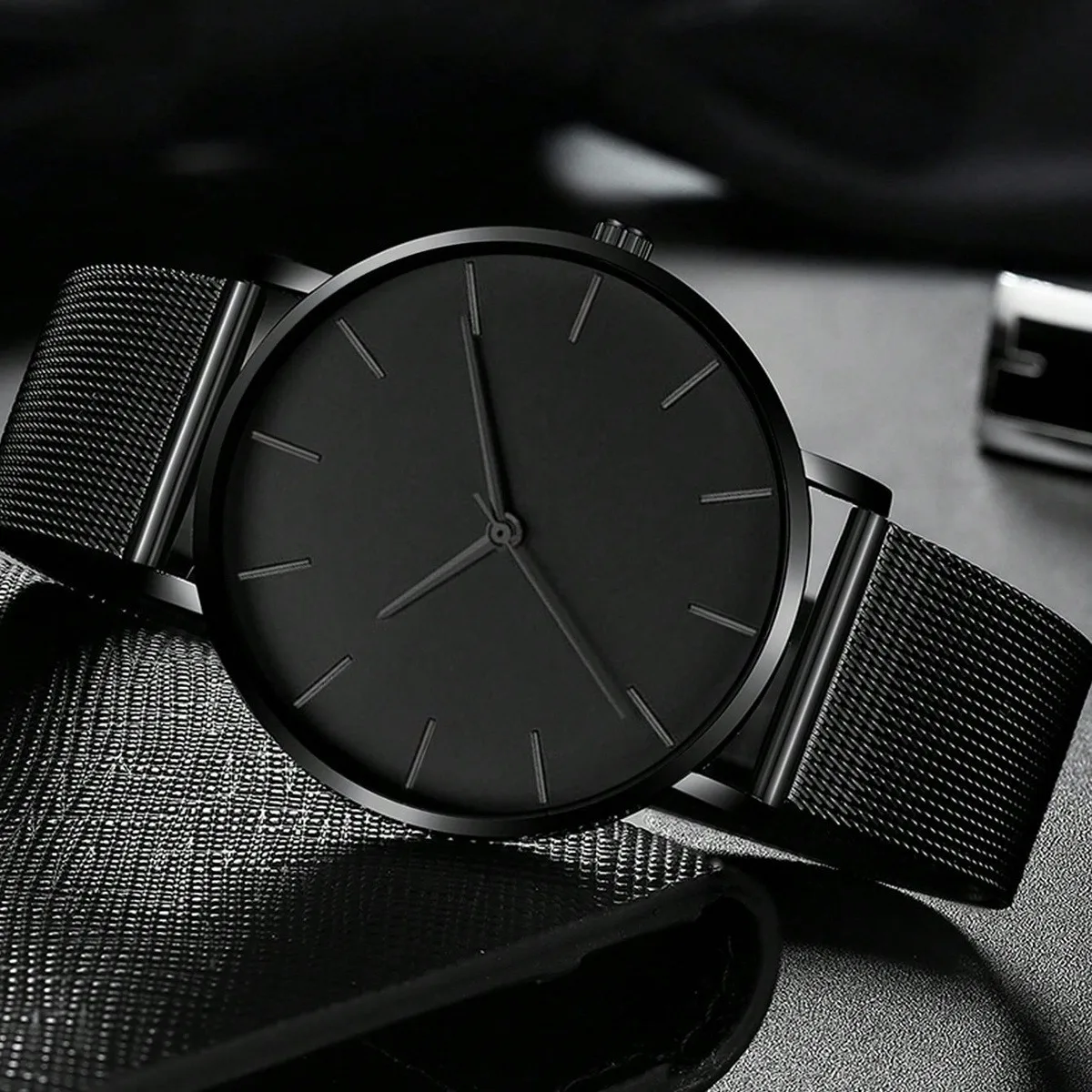 DEYROS 4 Pieces/Set Stylish Casual Men's Quartz Watch Black simple round men's watch for friends and as a birthday gift