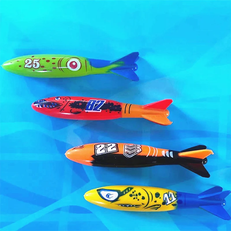 4 ピース/セットダイビング魚雷水中プールおもちゃ水遊び屋外スポーツトレーニングツール子供のためのベビー