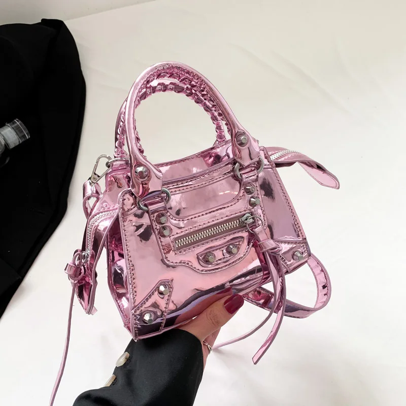 여성용 맞춤형 인스 감성 원숄더 크로스백 리벳 백 반짝이는 작은 사각형 PU 가죽 패션 액세서리