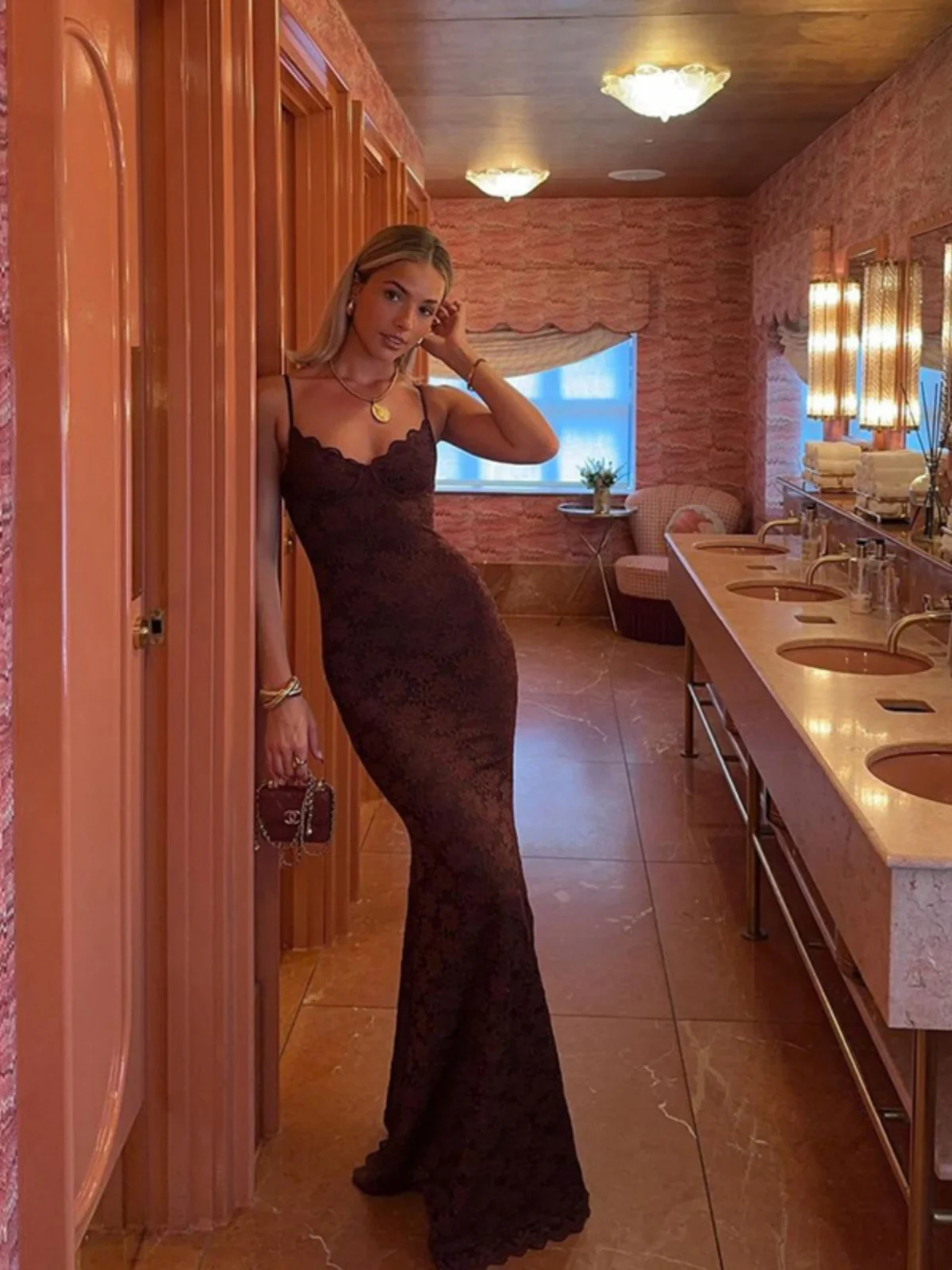 레이스 발로우 아웃 서스펜더 드레스 여성용 슬림 하이웨이스트 롱 스커트 유럽 스타일 홀로우 아웃 발로우 가운