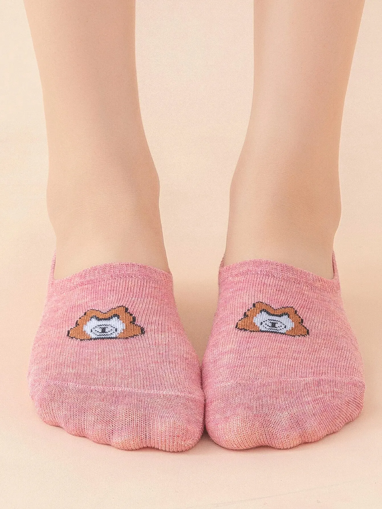 10 Pairs of Women\'s Teddy Bear Pattern Breathable and Sweat Absorbing Spring/Summer Solid Color Invisible Socks