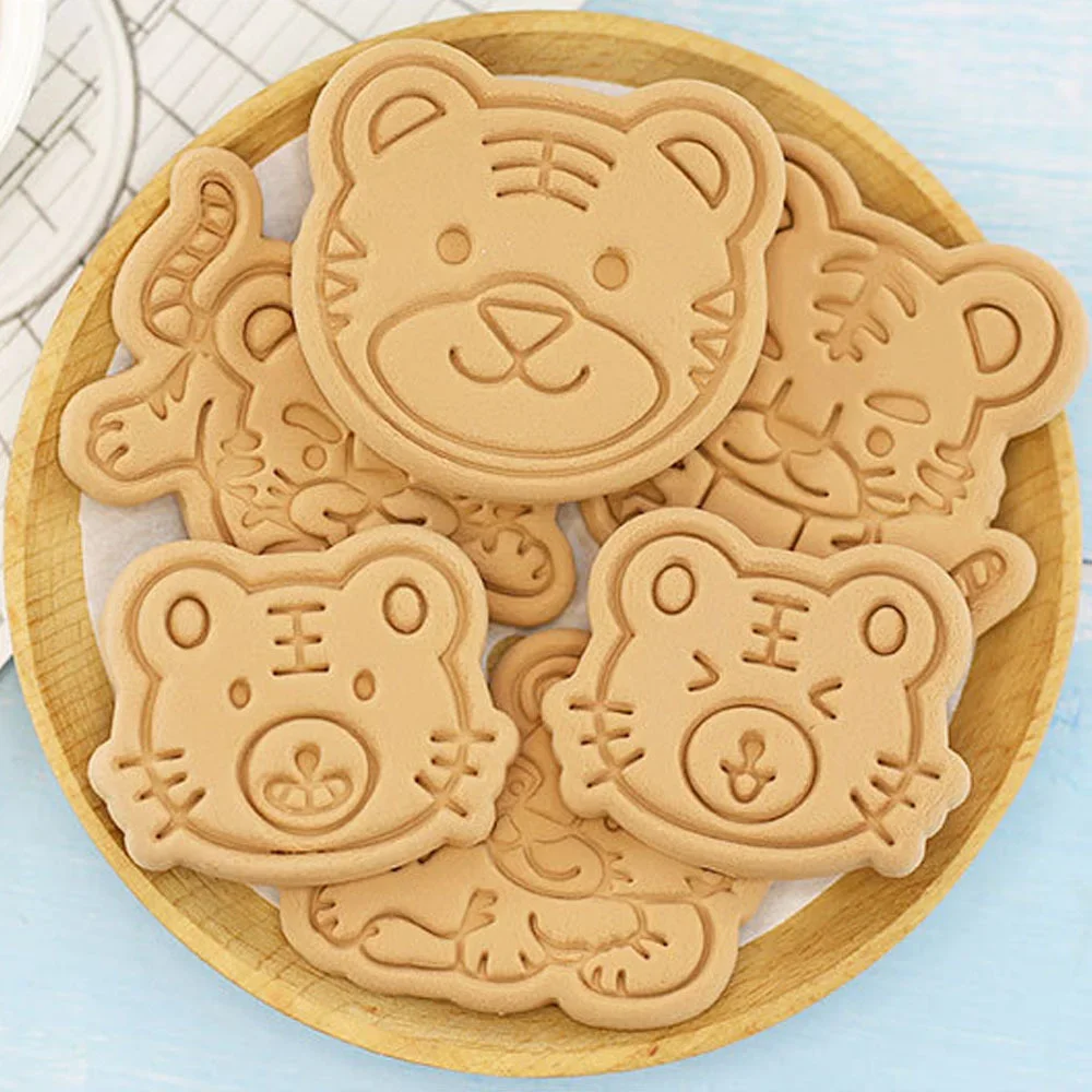 New Cartoon Tiger Shaped Cookie Embosser Cute Animals Biscuit Mold 3D Press Fondant Cookie Cutter Baking Cake Decorating Tools