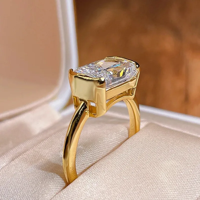 LYCFN 7*11 ملليمتر 4CT سحق الجليد قطع مختبر خلق الياقوت الزركون S925 فضة 18 كيلو مطلية بالذهب النساء خواتم غرامة مجوهرات