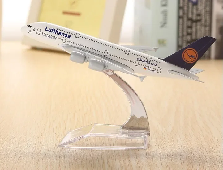 A380 Lufthansa Airplane Aircraft Model 16cm Airline Aeroplan Diecast Model Collection Decor Gift Toys For Children