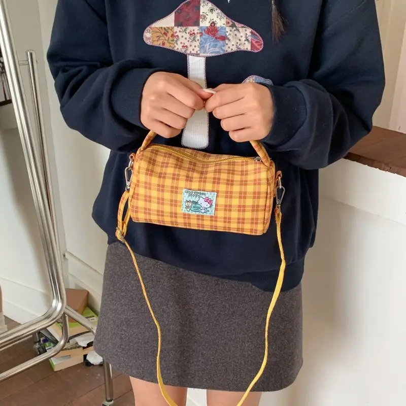 

New Retro-style Kitty shoulder bag Girls crossbody bag stylish plaid pattern Color-blocked Small Square Bag Underarm handbag