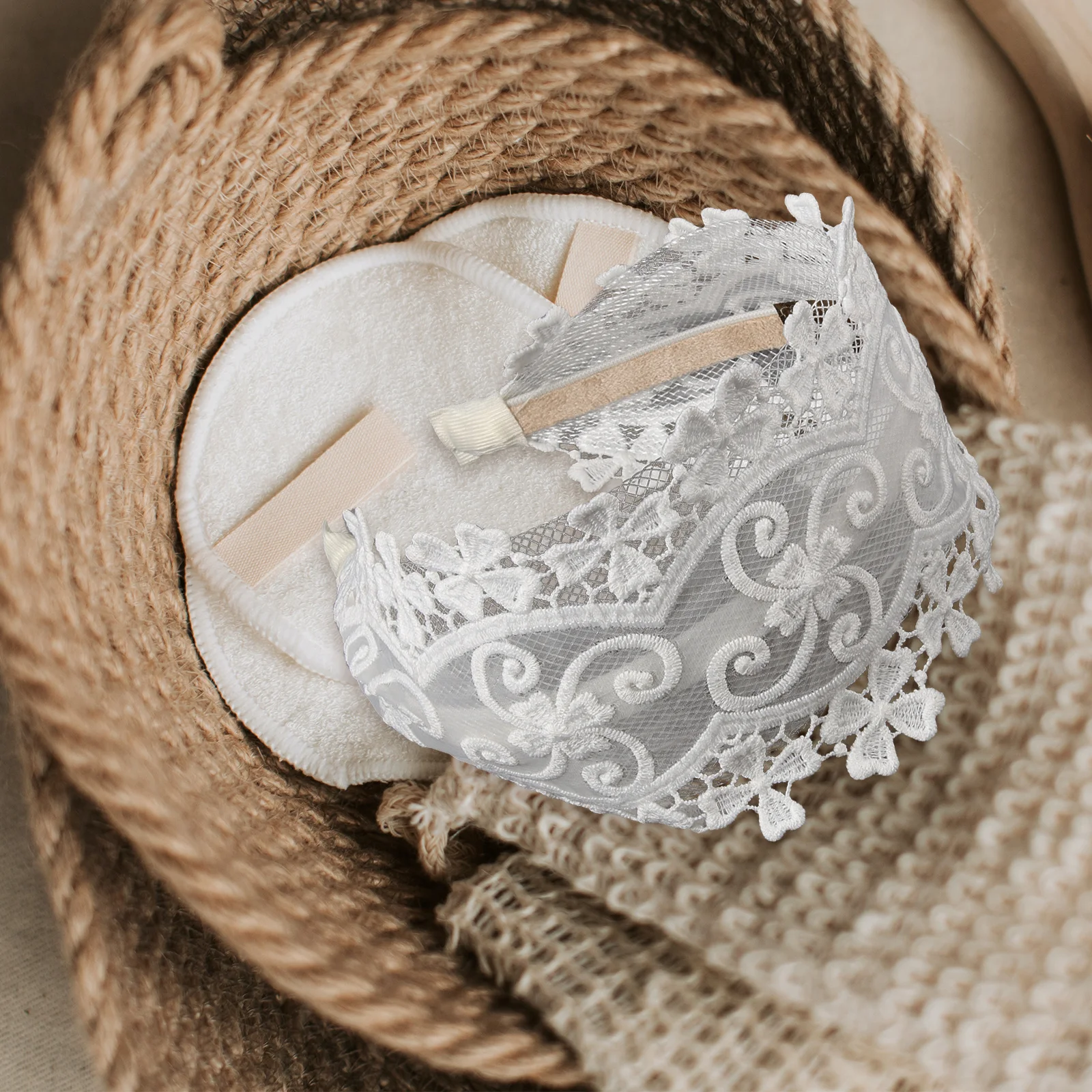 Women Lace Headband Beautiful Wide Fabric Hair Accessory Elegant Comfortable Design Ideal for Party Gathering Daily Fashion Look