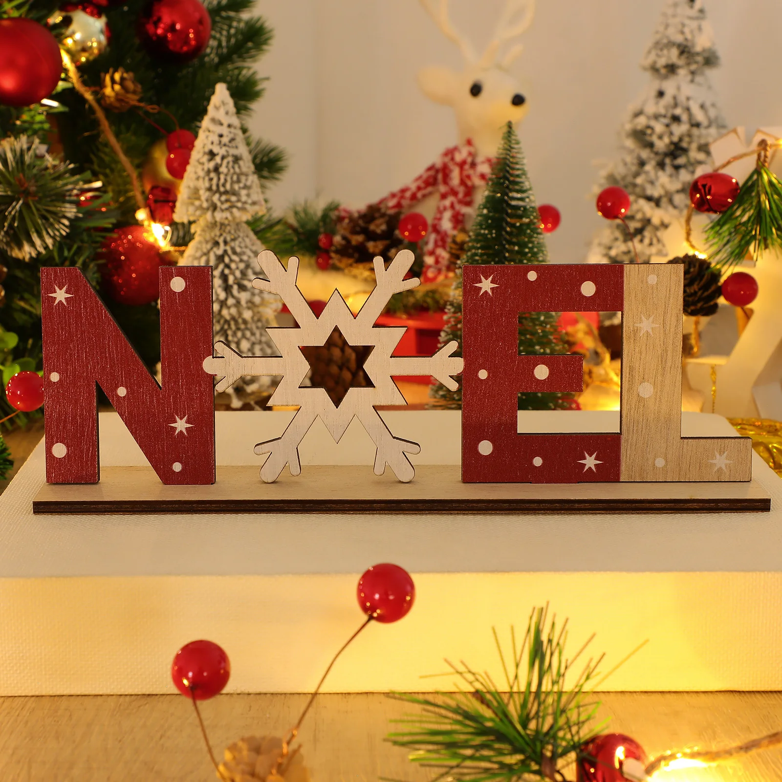 

2Pcs Wood Noel Christmas Sign Snowflake Pattern Rustic Desktop Ornament Xmas Party Decoration Christmas Noel Wood Sign